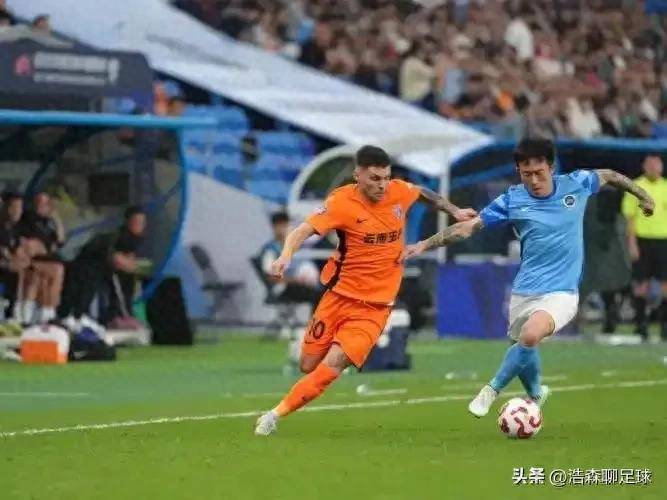 关于国内足球联赛新一轮对决逼近的信息