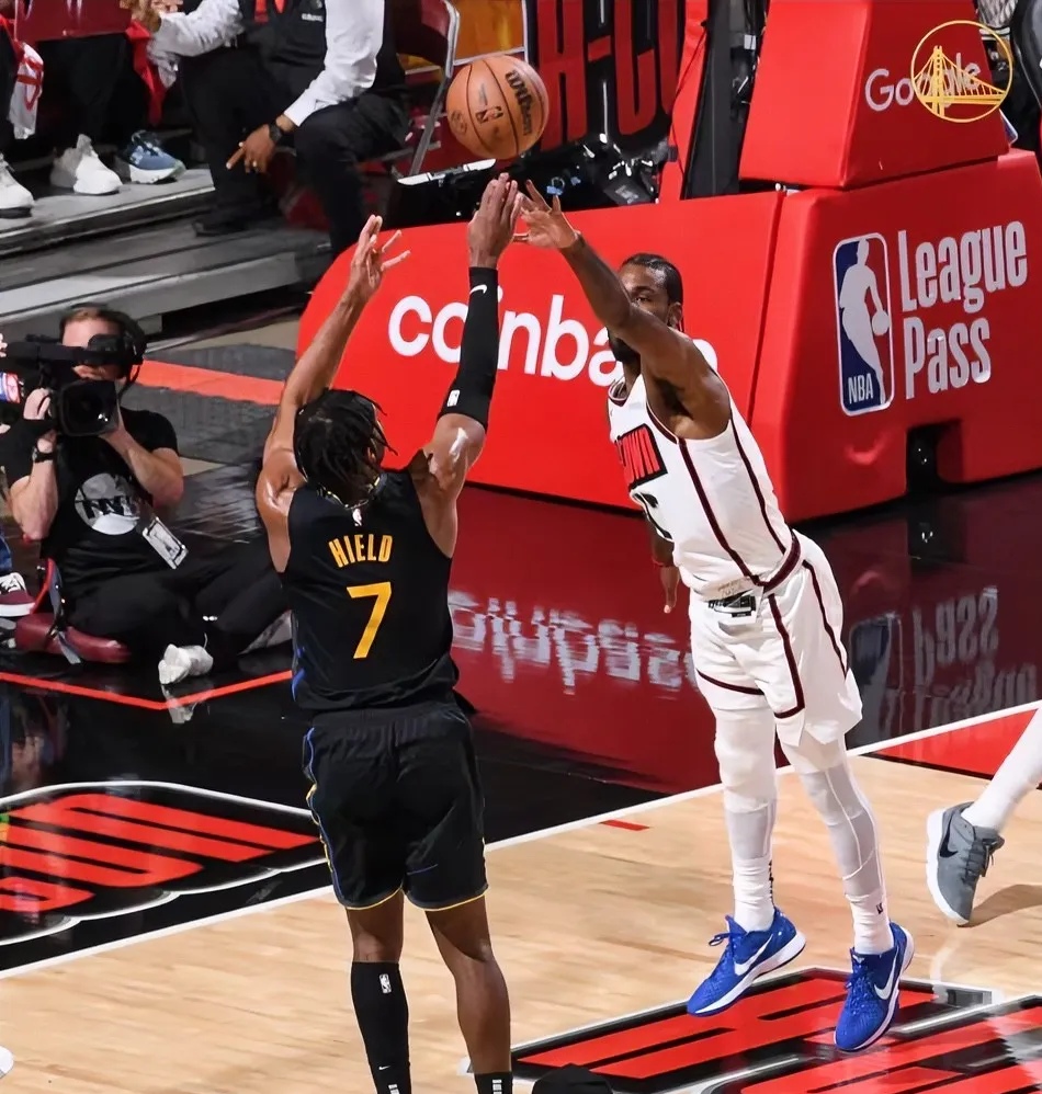 关于开拓者队主场惨败勇士队,麦科勒姆独揽+难救比赛的信息 关于开拓者队主场惨败勇士队,麦科勒姆独揽+难救比赛的信息