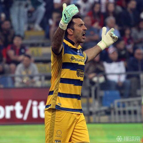 帕尔马客场遭遇惨败,保级前景黯淡 帕尔马客场遭遇惨败,保级前景黯淡