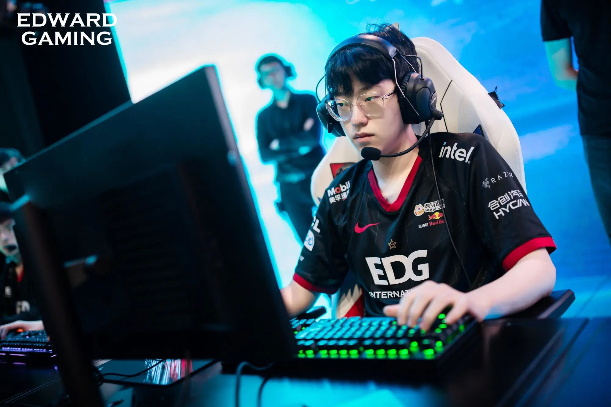 开云体育app-EG碾压JDG，Scout操刀奇招英雄翻盘成都决赛之夜3:0（洛杉矶）