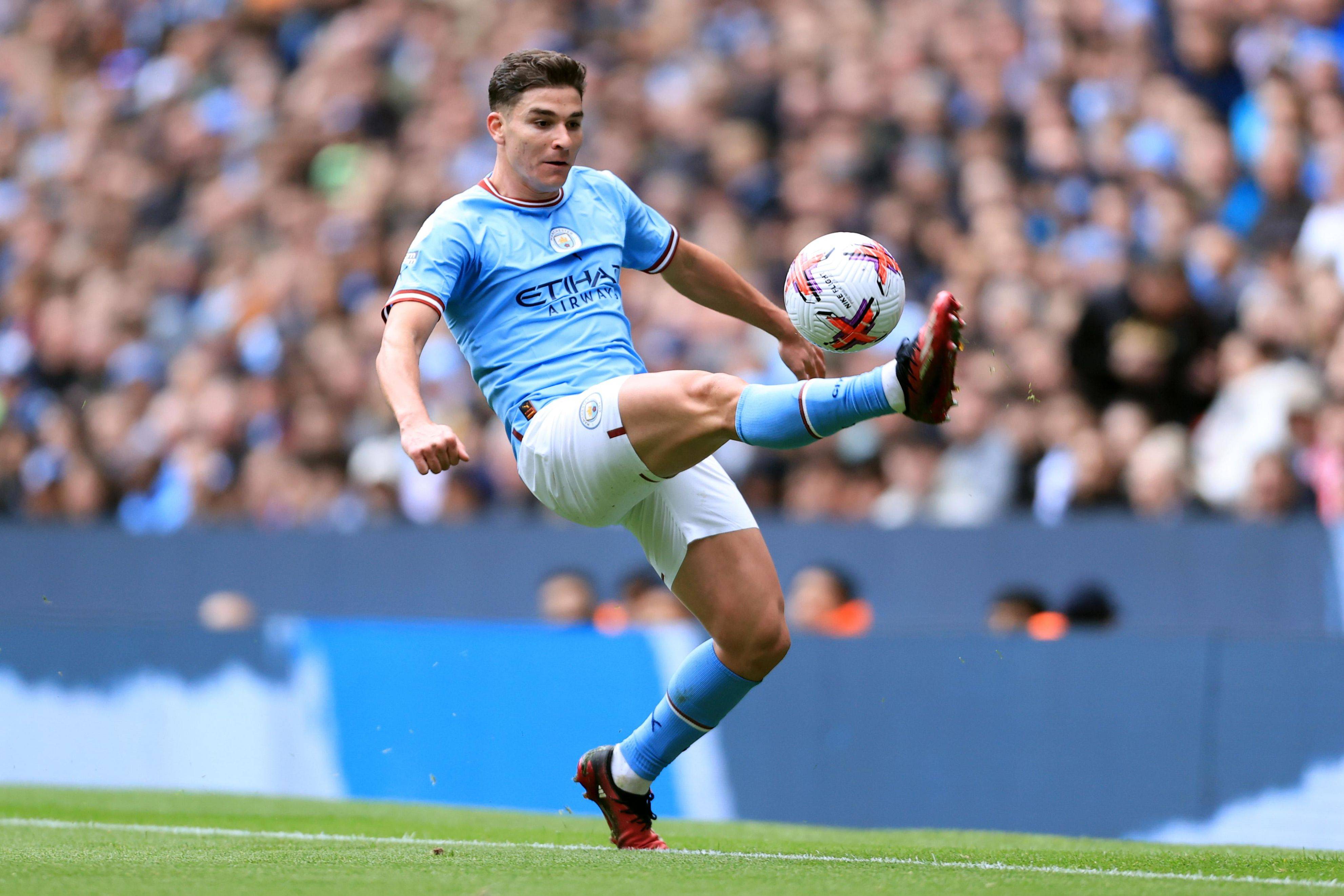 包含马德里竞技前锋在国家队踢破门荒的词条 包含马德里竞技前锋在国家队踢破门荒的词条