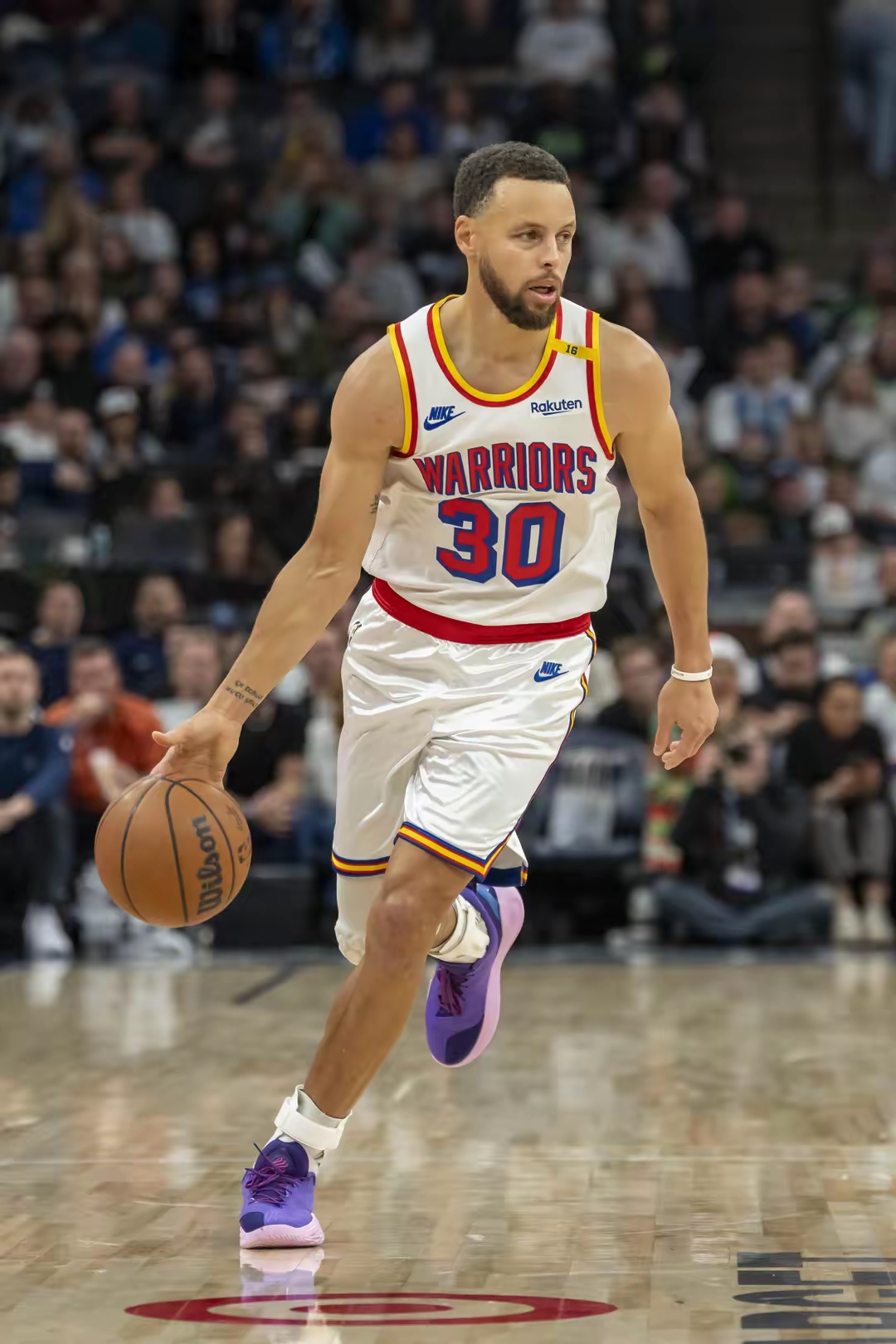 开云体育app-勇士三分雨继续，库里单场三分球准确率高达60%