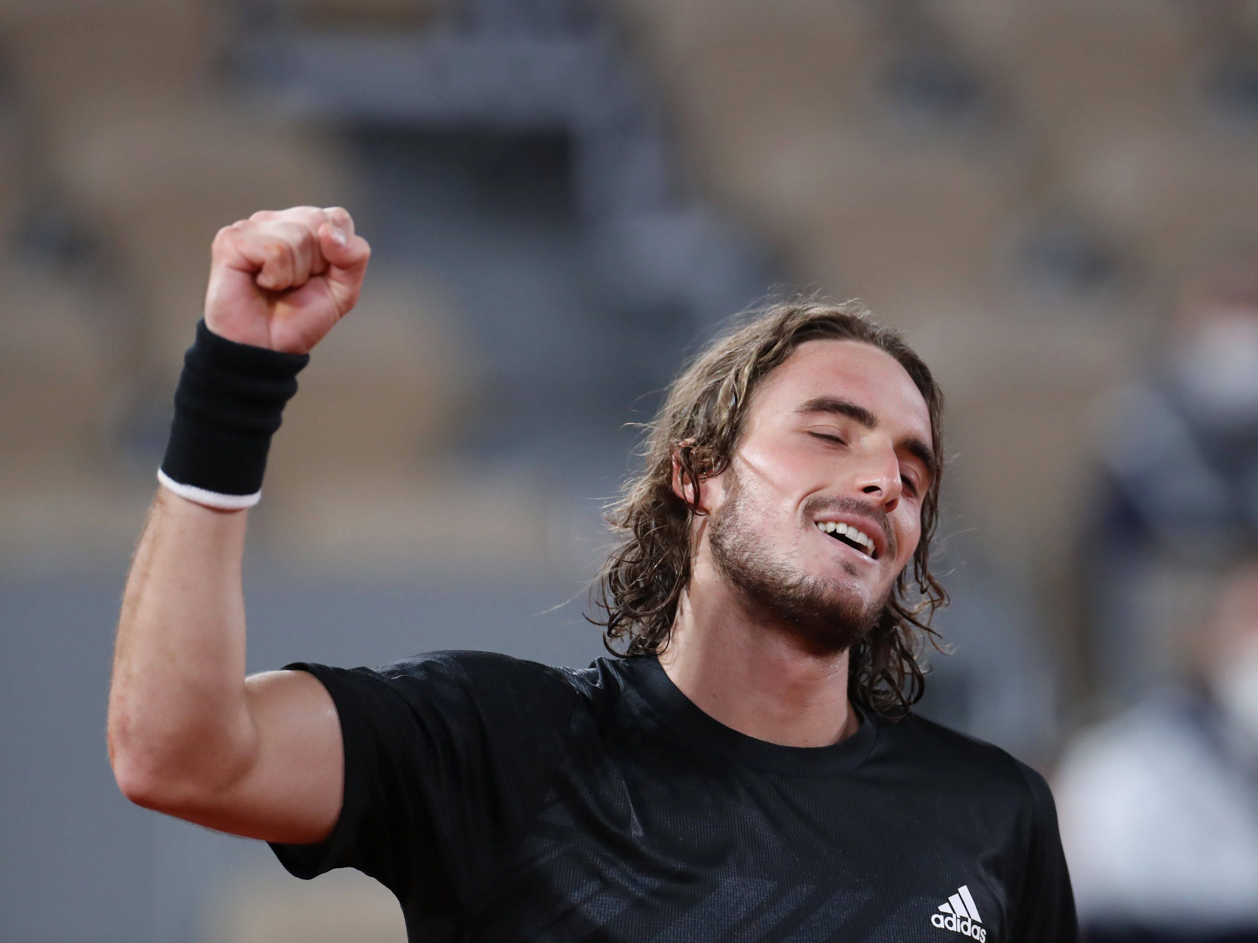 意大利网球队逆转法国网球队，西西帕斯绝境逆转的简单介绍