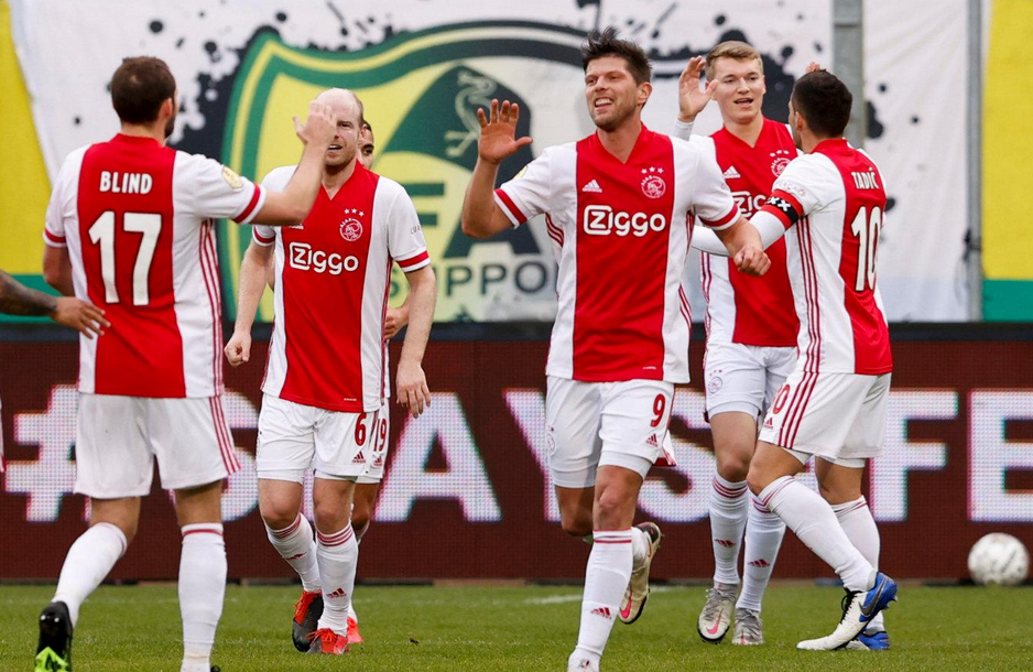 阿贾克斯迎战曼城，双方火力全开