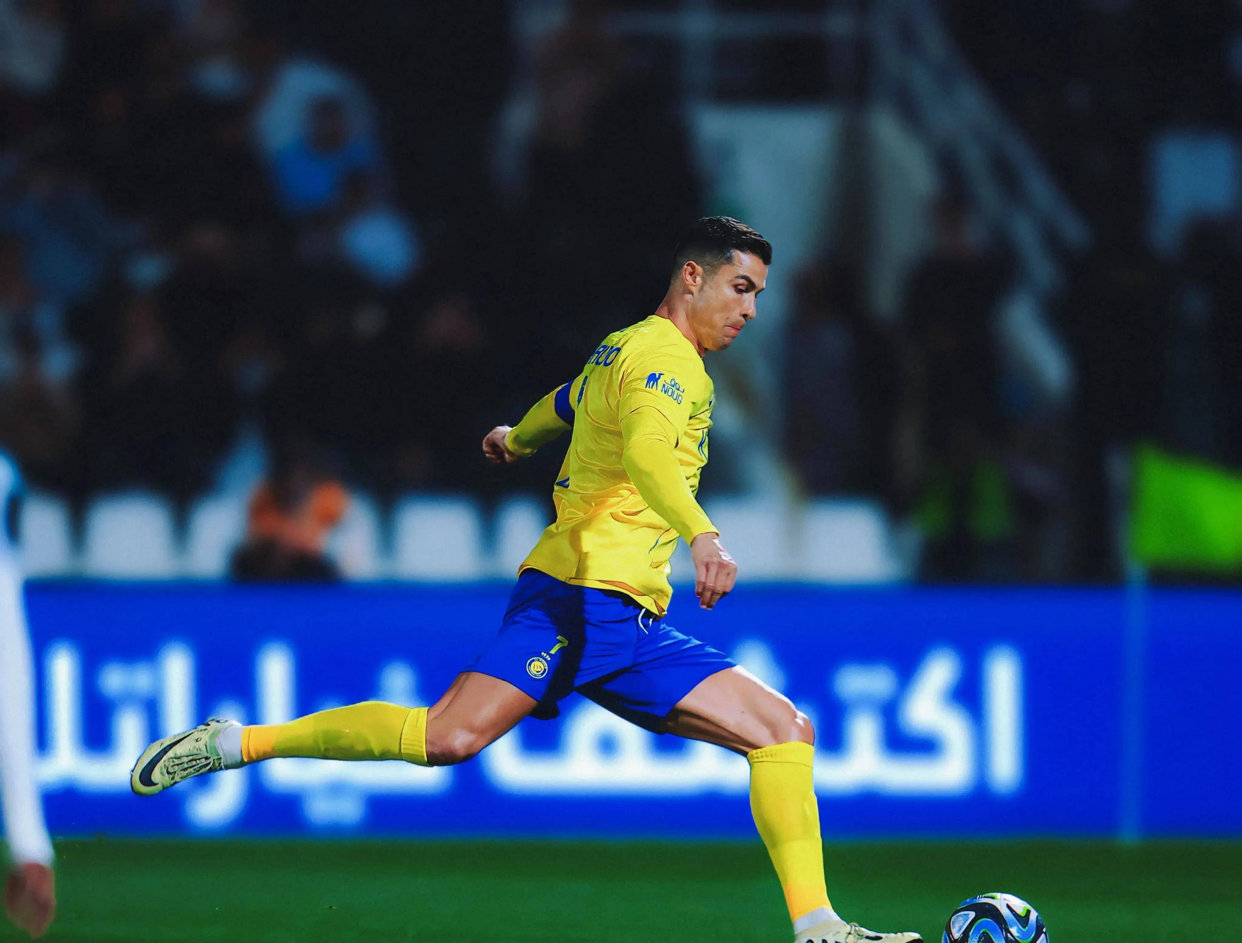 开云体育官方网站-欧洲国家队争霸赛场掀起狂潮的简单介绍