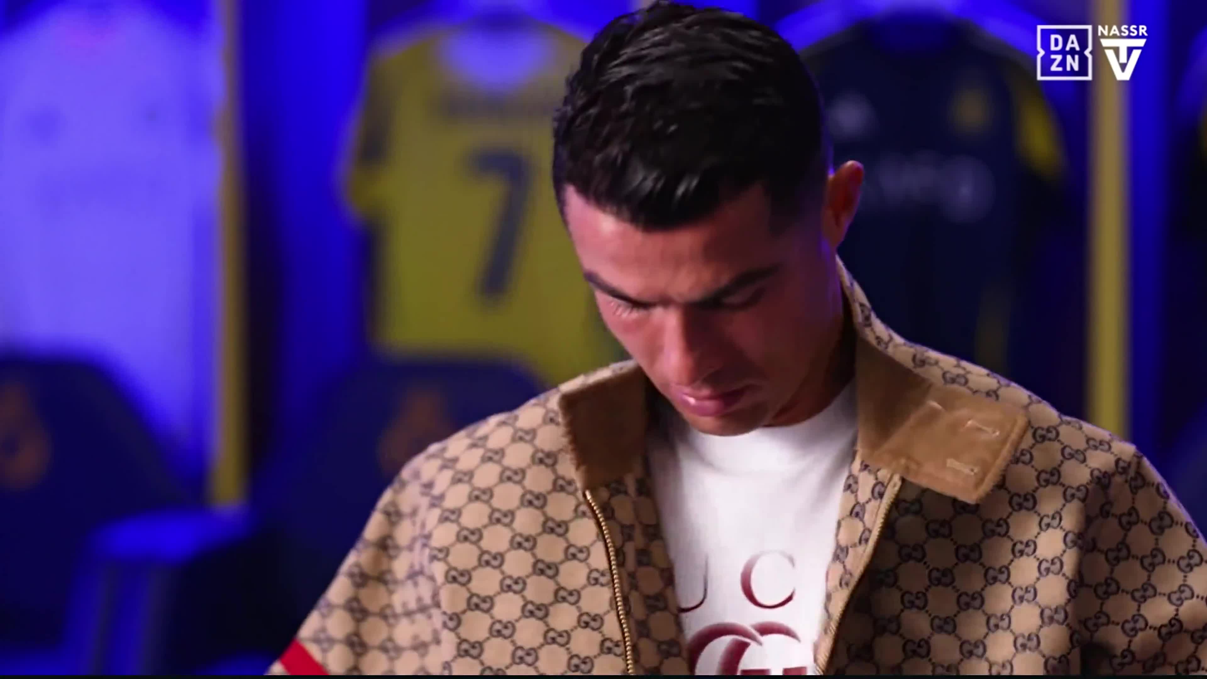 开云体育登录-年轻球星突破自我，取得重要胜利